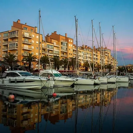 Studio Climatise Avec Wifi Au Calme Sur Le Port. Hyeres Exterior photo
