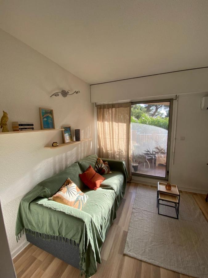 Climatise Avec Wifi Au Calme Sur Le Port. Apartment *